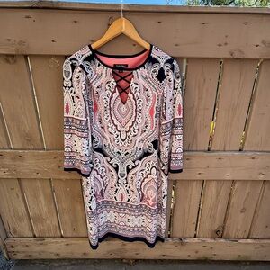Roz & Ali Multi Color Sheath Dress 3/4 Sleeve Crew Neck